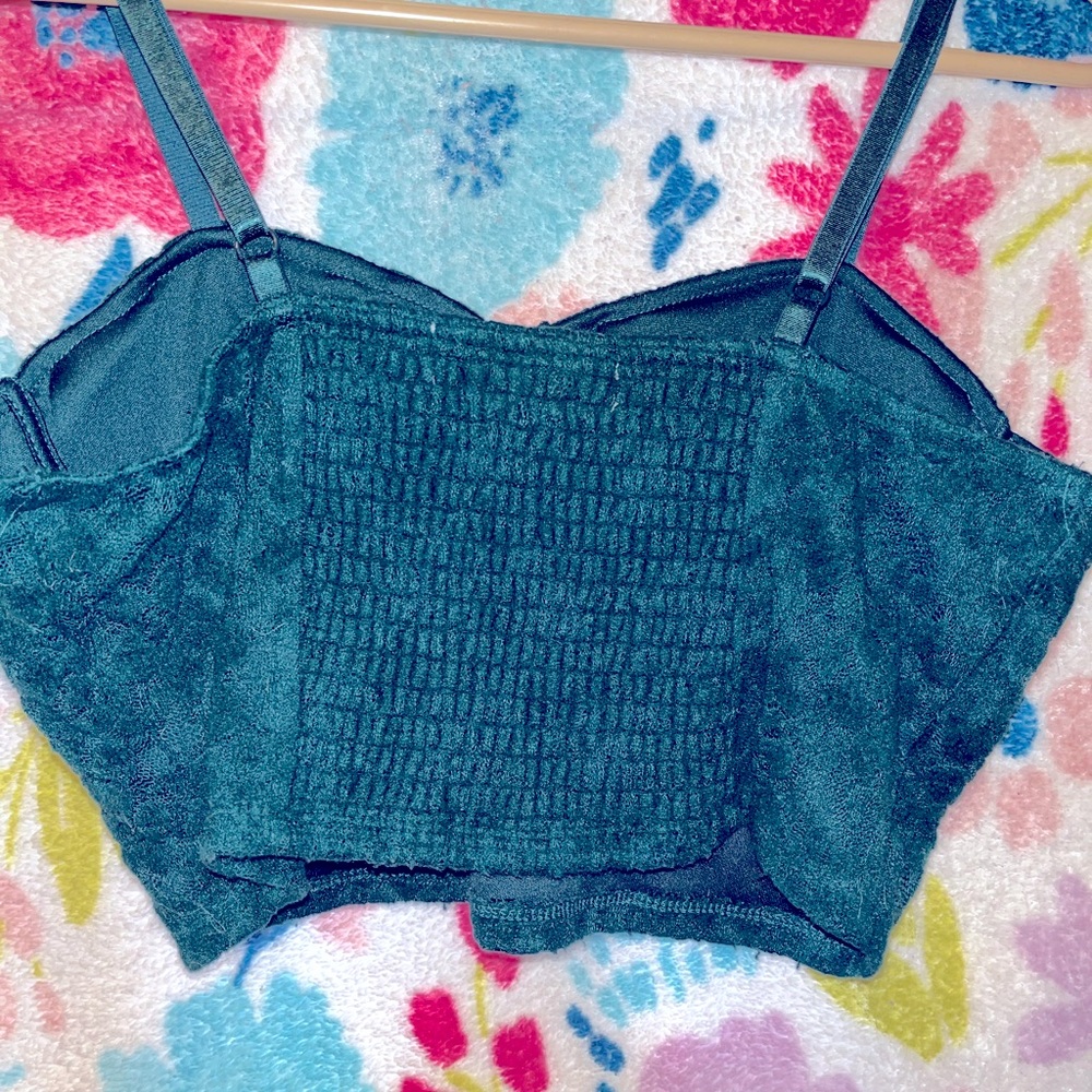 Dark green/emerald super soft stretchy crop top.